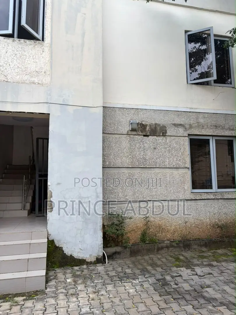 3bdrm Block of Flats in Life Camp for rent in Life Camp