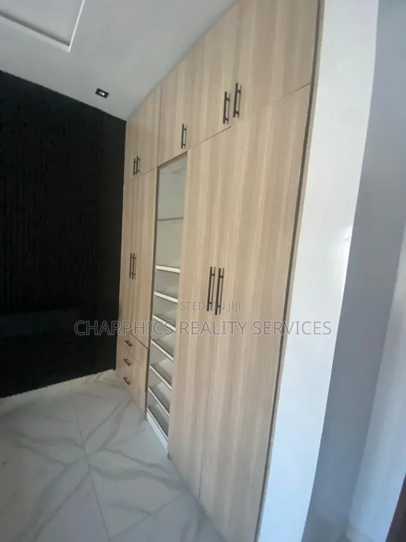 3bdrm Apartment in Lekki Phase 1 for rent in Lekki Phase 1