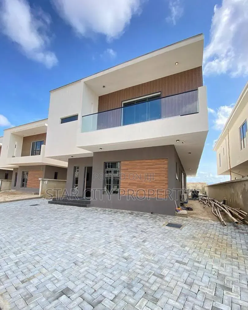 4bdrm Duplex in Lekki Phase 1 for sale in Lekki Phase 1