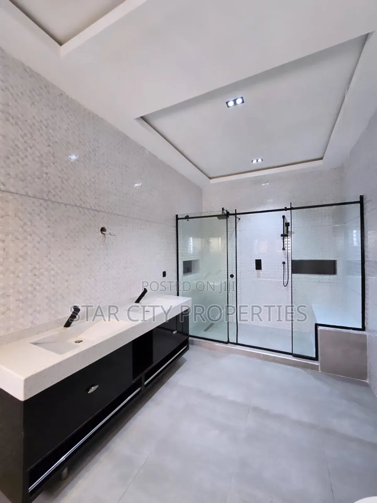 5bdrm Penthouse in Old Ikoyi Lagos for sale in Old Ikoyi