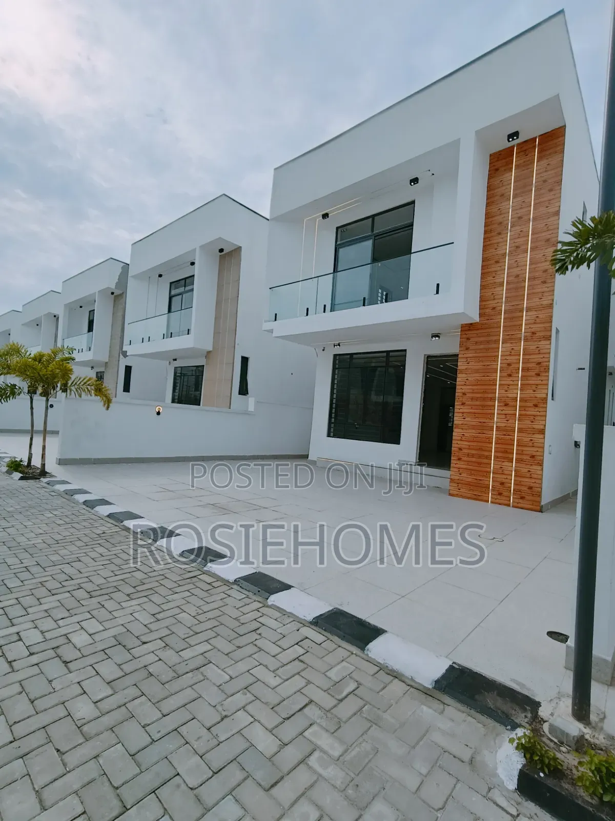 4bdrm Duplex in Orchid, Lekki Phase 1 for sale in Lekki Phase 1