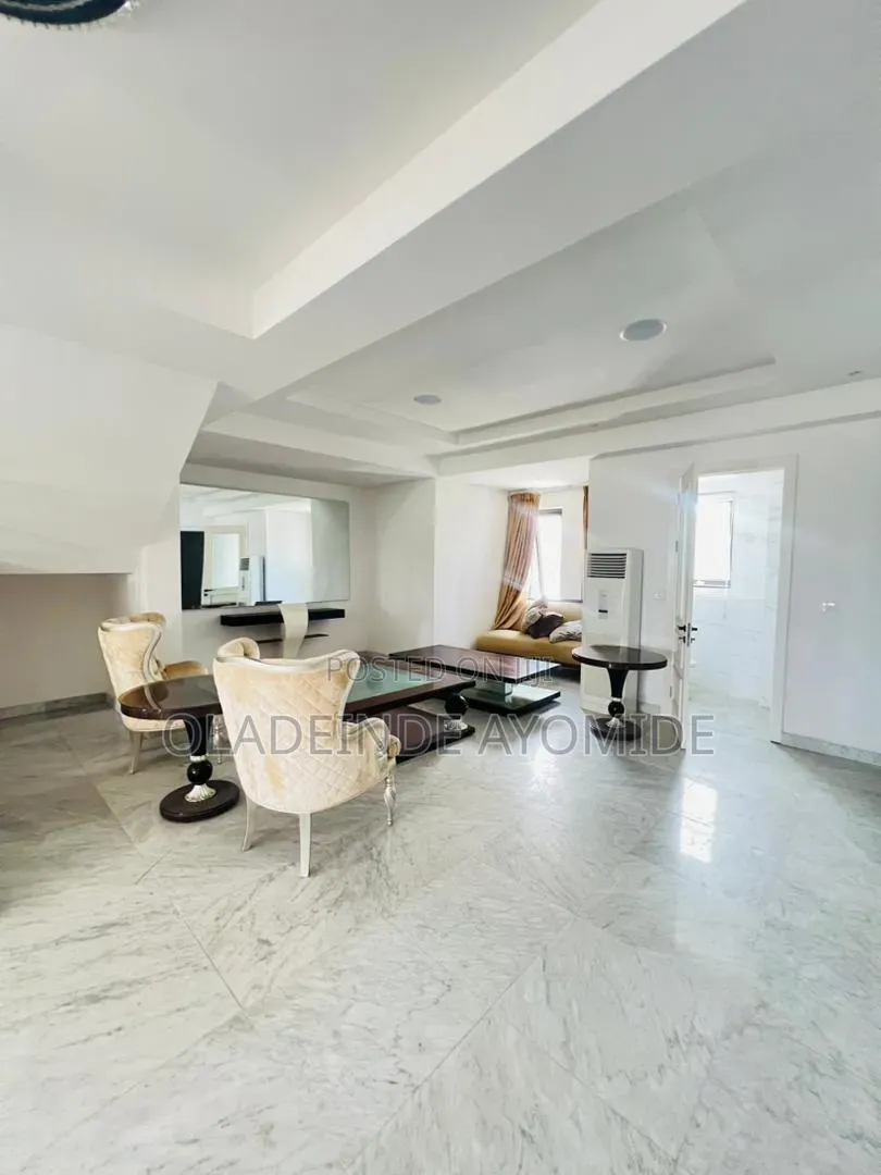 5bdrm Duplex in Banana Island for sale in Banana Island