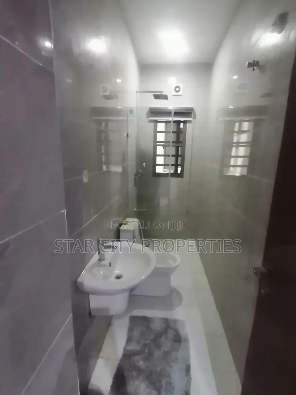 3bdrm Apartment in Off Freedom Way, Lekki Phase 1 for rent in Lekki Phase 1