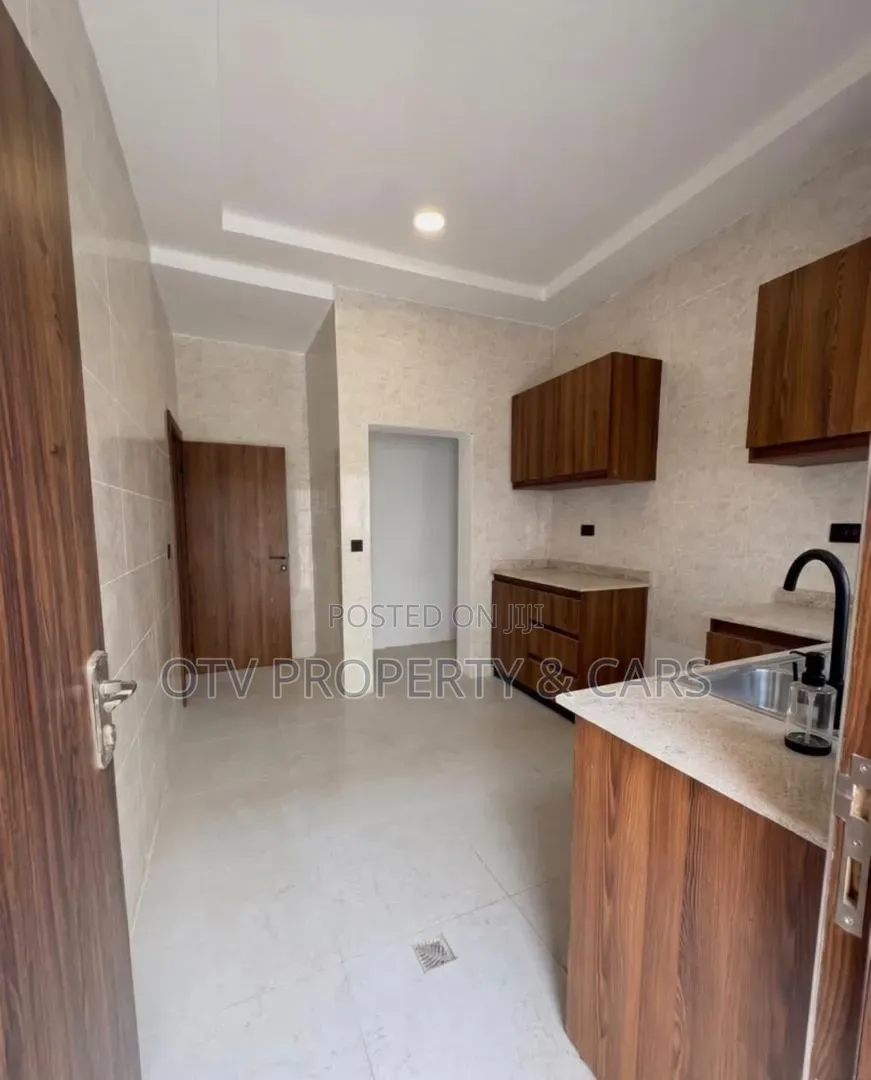 3bdrm Duplex in Apo Resettlement for rent in Apo Resettlement