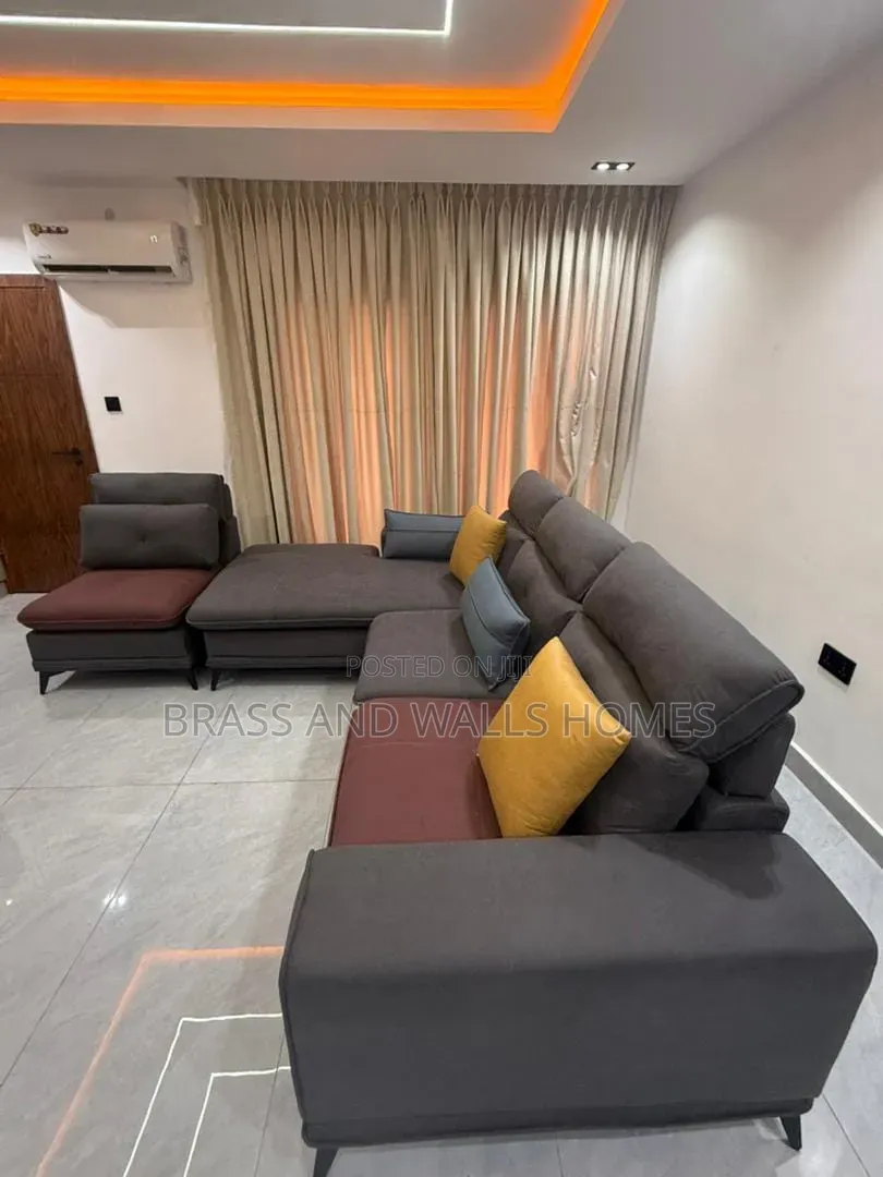 Furnished 3bdrm Apartment in Pen Cinema for sale in Pen Cinema
