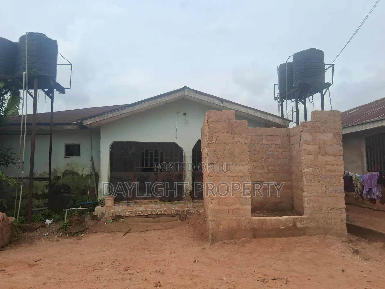 5bdrm Bungalow in Daylight Property, Benin City for sale in Benin City