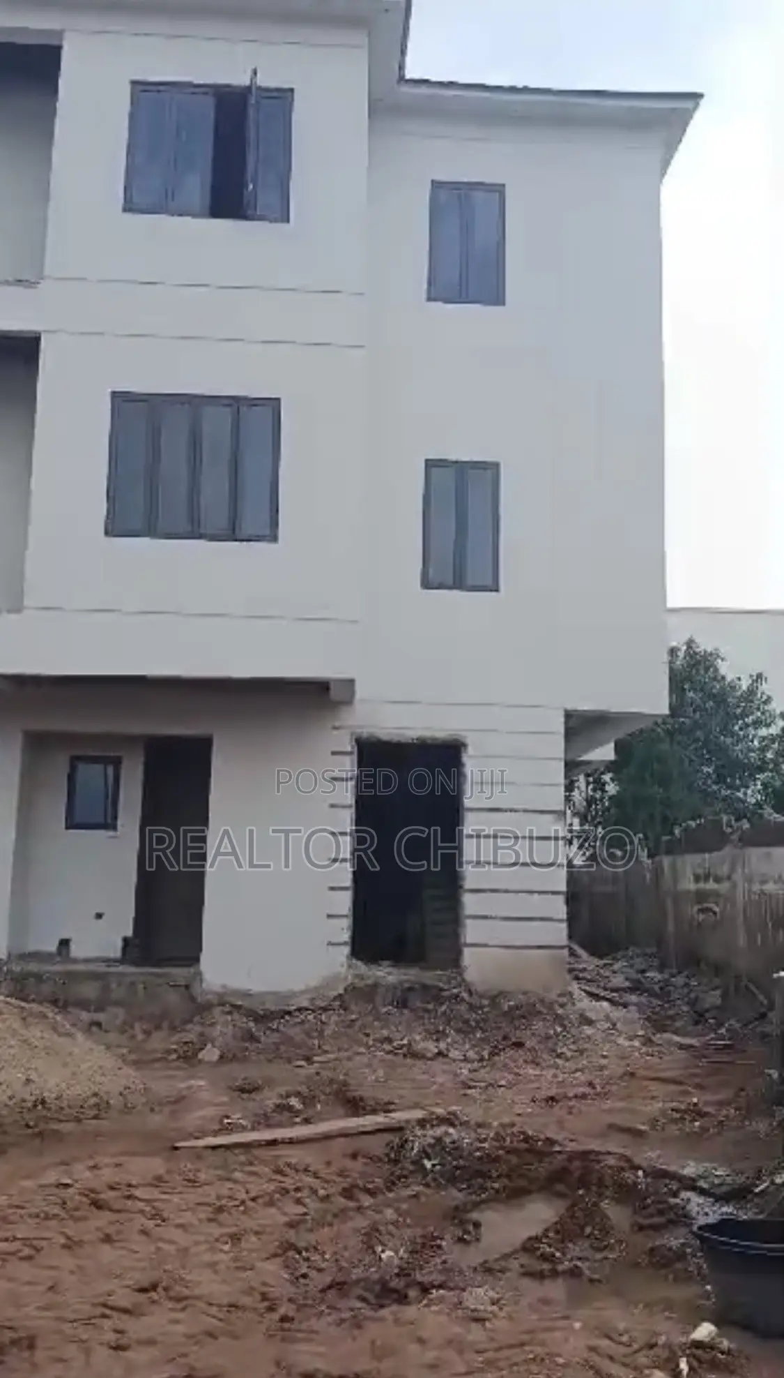 Furnished 3bdrm Block of Flats in Abuja Top Realty, Wuye for sale in Wuye