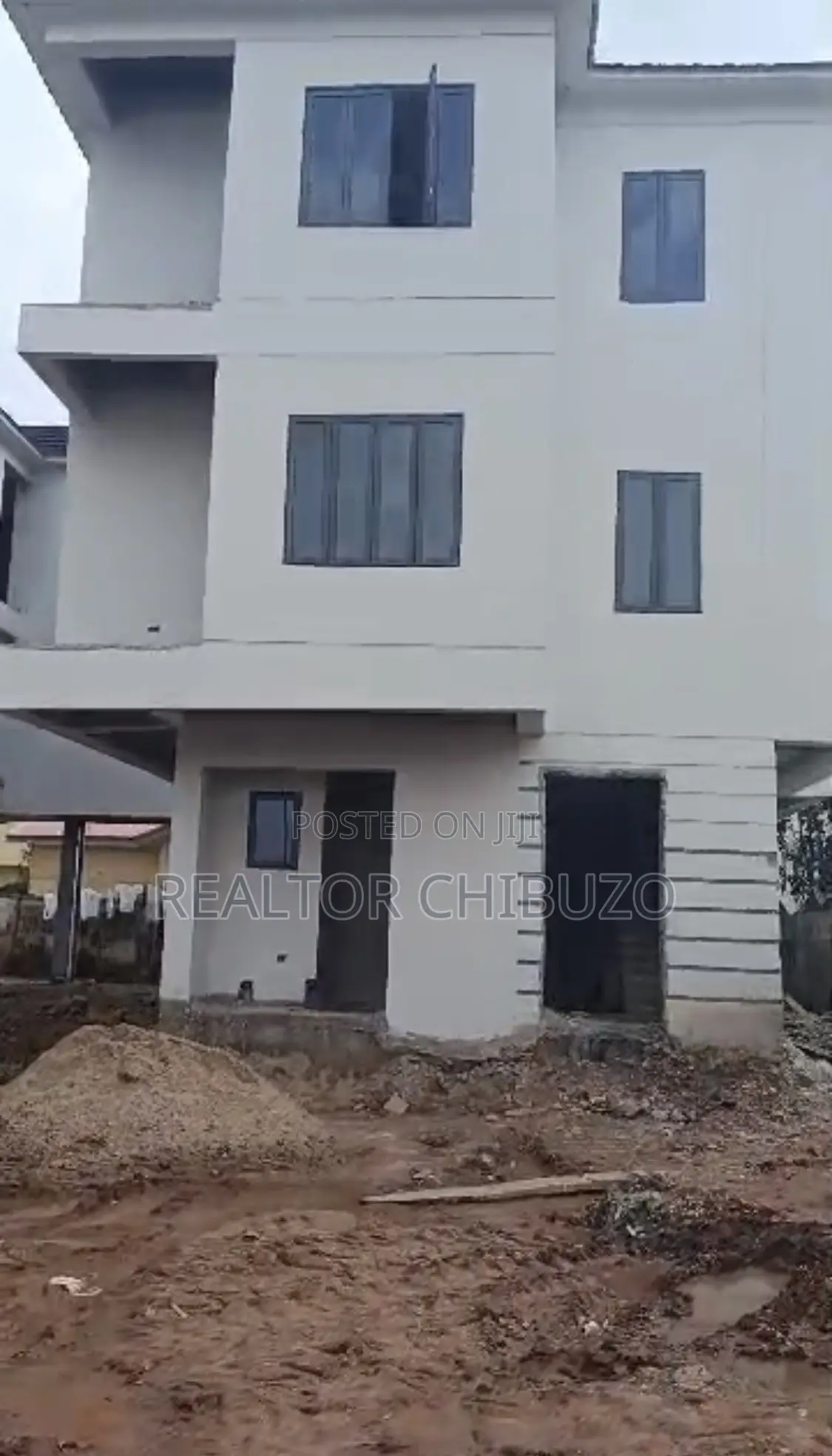Furnished 3bdrm Block of Flats in Abuja Top Realty, Wuye for sale in Wuye