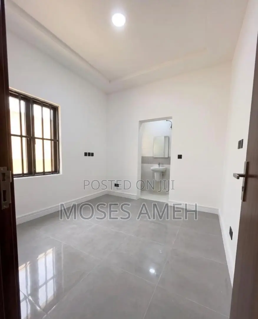 3bdrm Duplex in Apo District for rent in Apo District
