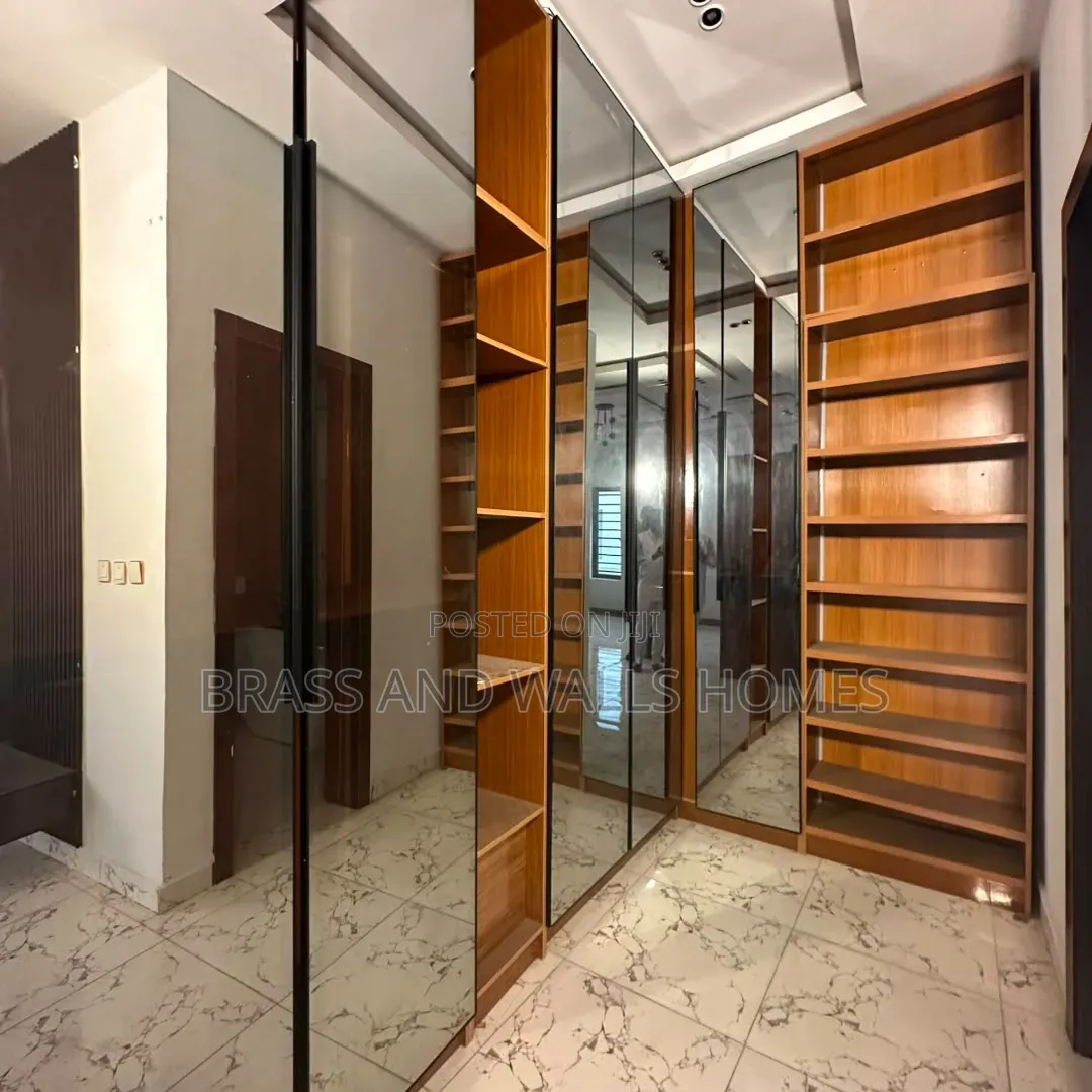 Furnished 4bdrm Duplex in Sangotedo for sale in Sangotedo