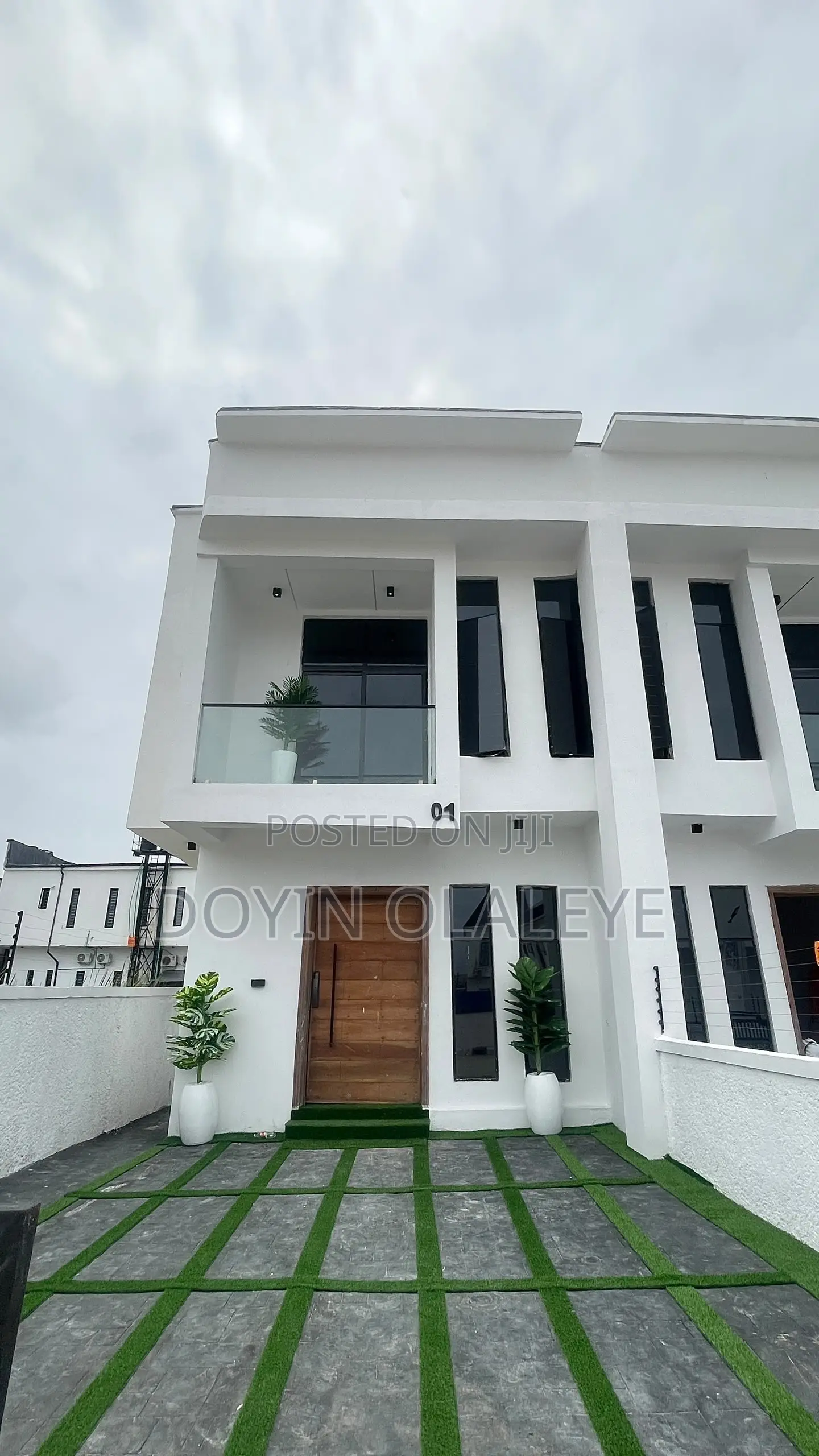 4bdrm Duplex in Ikota for sale in Ikota