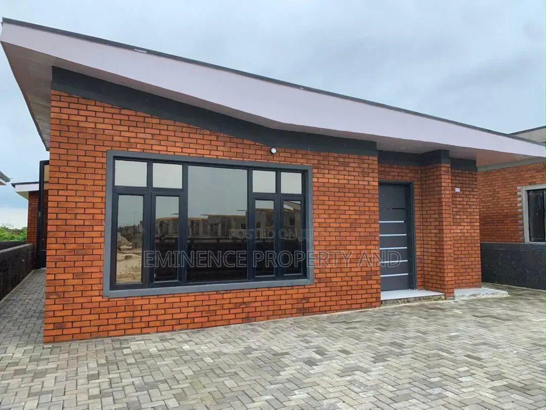 3bdrm Bungalow in Eleko for sale in Eleko