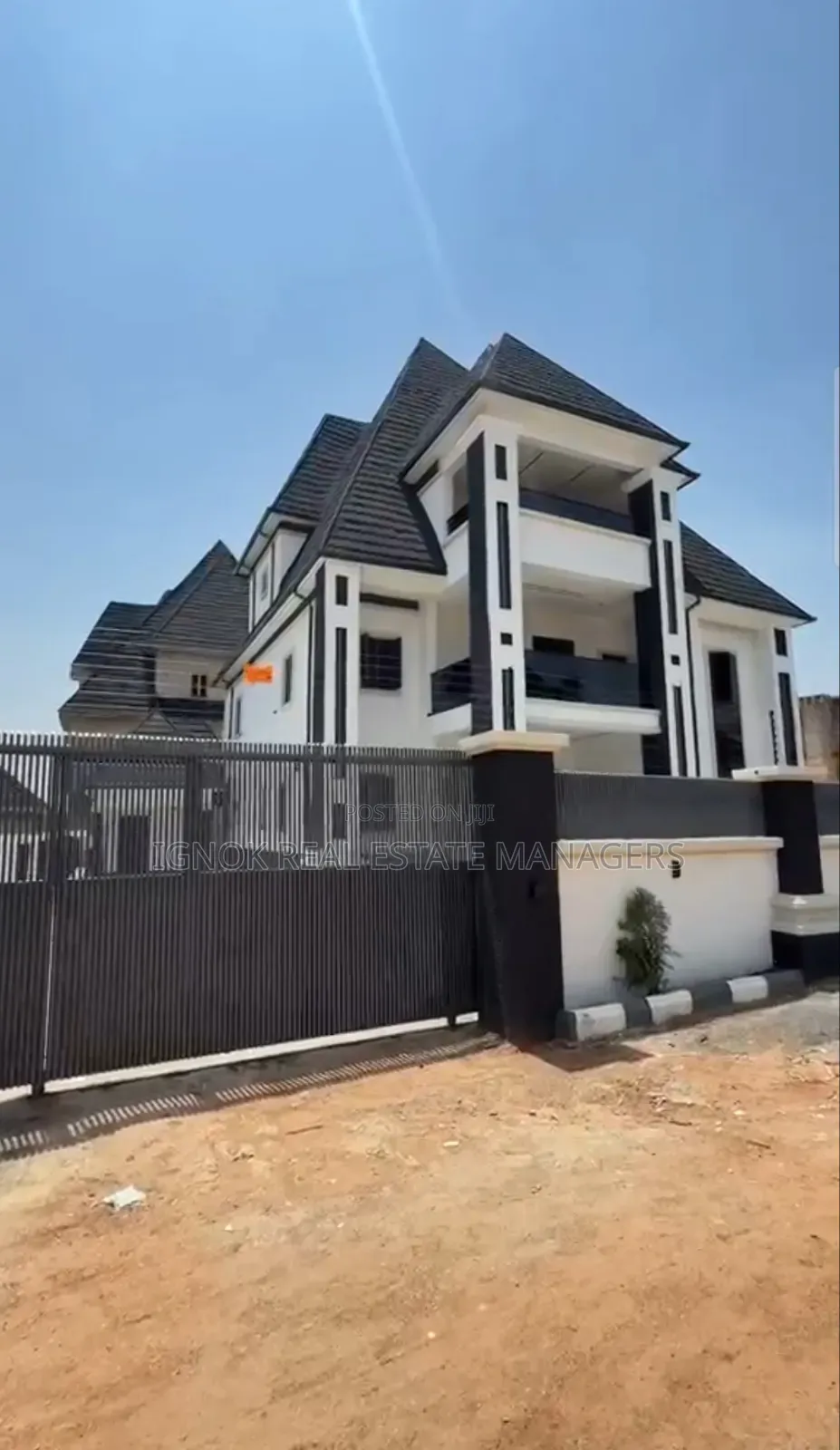 5bdrm Duplex in Galadimawa, Dakwo District for sale in Dakwo District