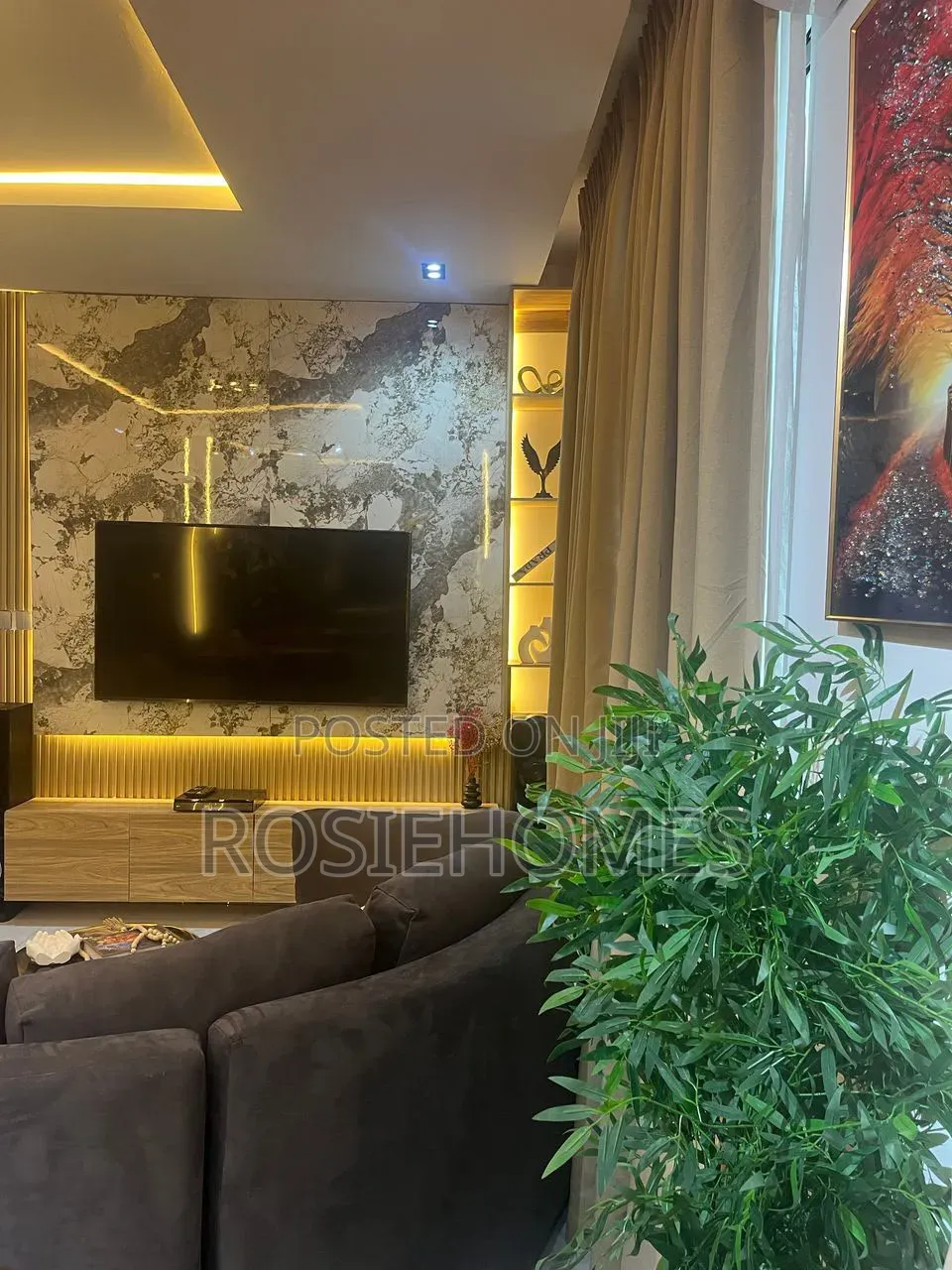 Tastefully Newly Furnished 2 Bedroom Chevron in Chevron