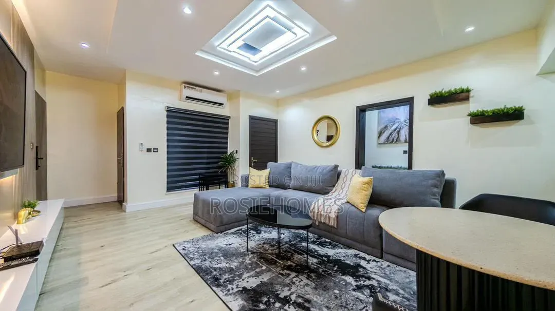 Exquisite 2 Bedroom Apartment With Top Notch Amenities in Lekki Phase 1
