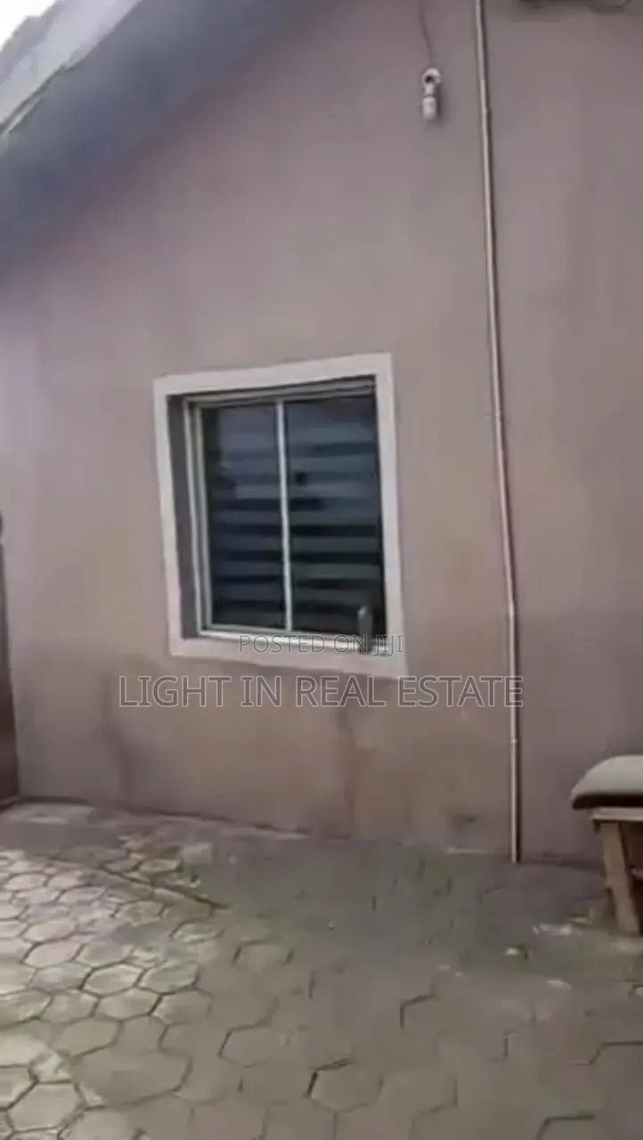 2bdrm Block of Flats in Iju-Ishaga for sale in Iju-Ishaga
