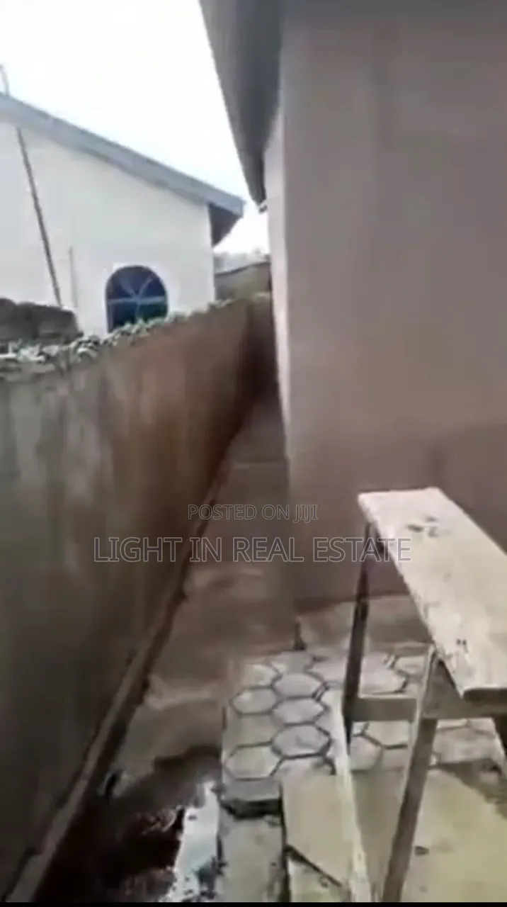 2bdrm Block of Flats in Iju-Ishaga for sale in Iju-Ishaga