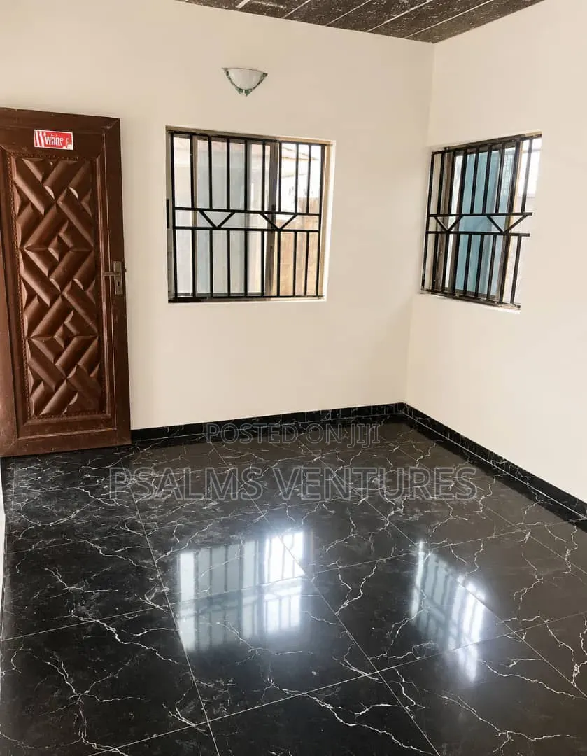Mini Flat in Ikorodu, Jumofak for rent in Jumofak