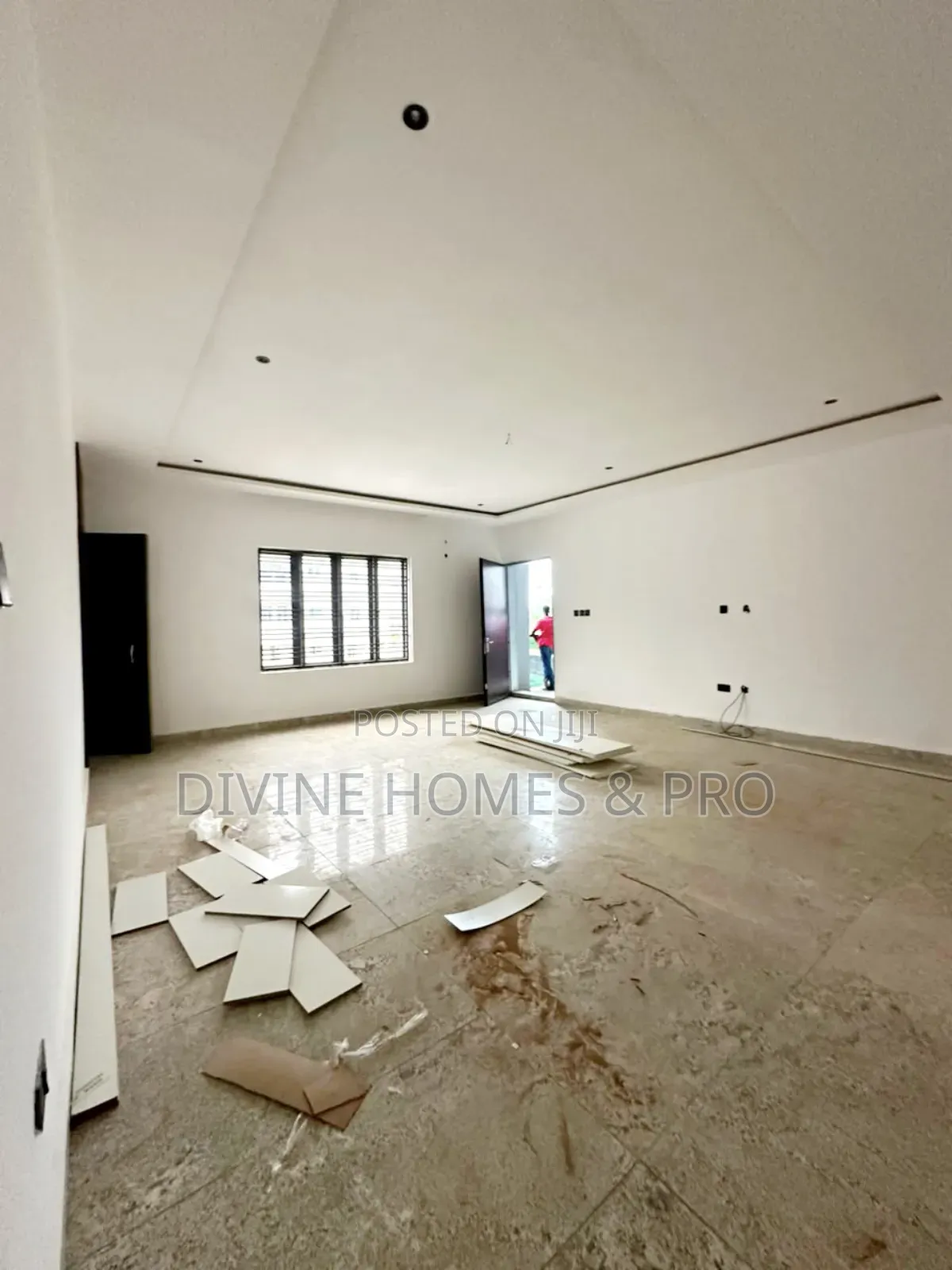 3bdrm Block of Flats in Wuye for rent in Wuye