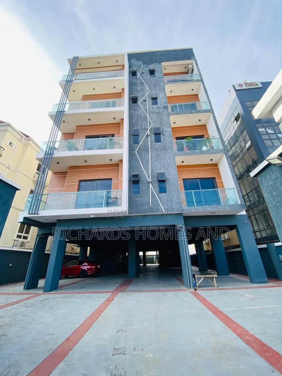 2bdrm Apartment in Chevron for sale in Chevron