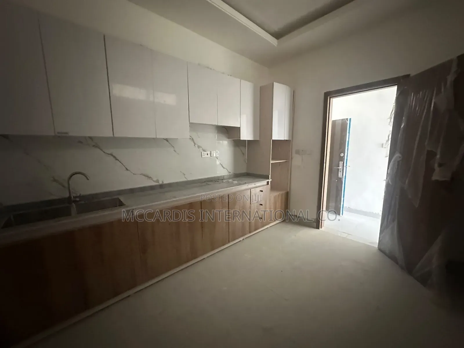 3bdrm Apartment in Western Foreshore for rent in Agungi
