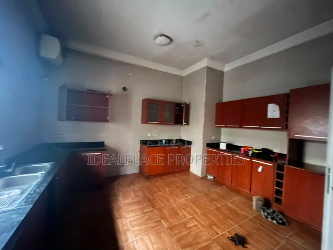 5bdrm House in Lekki Phase 1 for rent in Lekki Phase 1