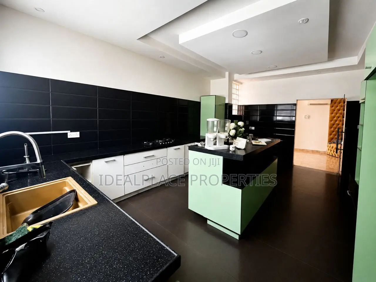 5bdrm House in Banana Island for rent in Banana Island