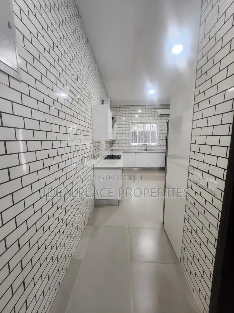 3bdrm Apartment in Ikoyi for rent in Ikoyi