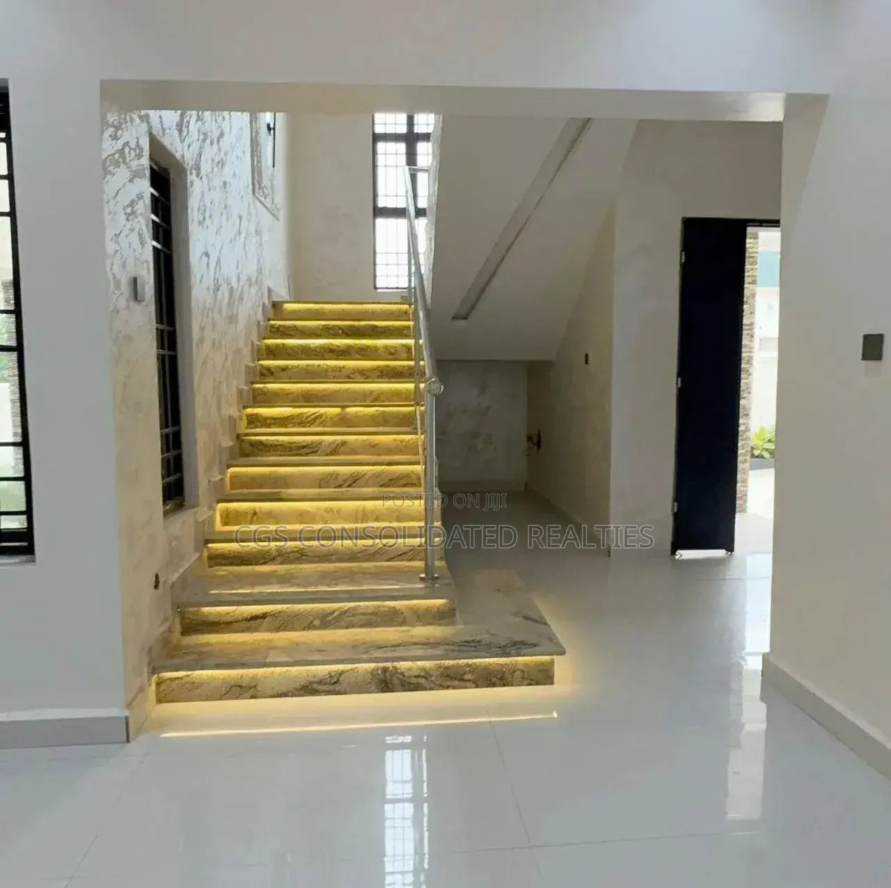 4bdrm Duplex in Apo Resettlement for sale in Apo Resettlement