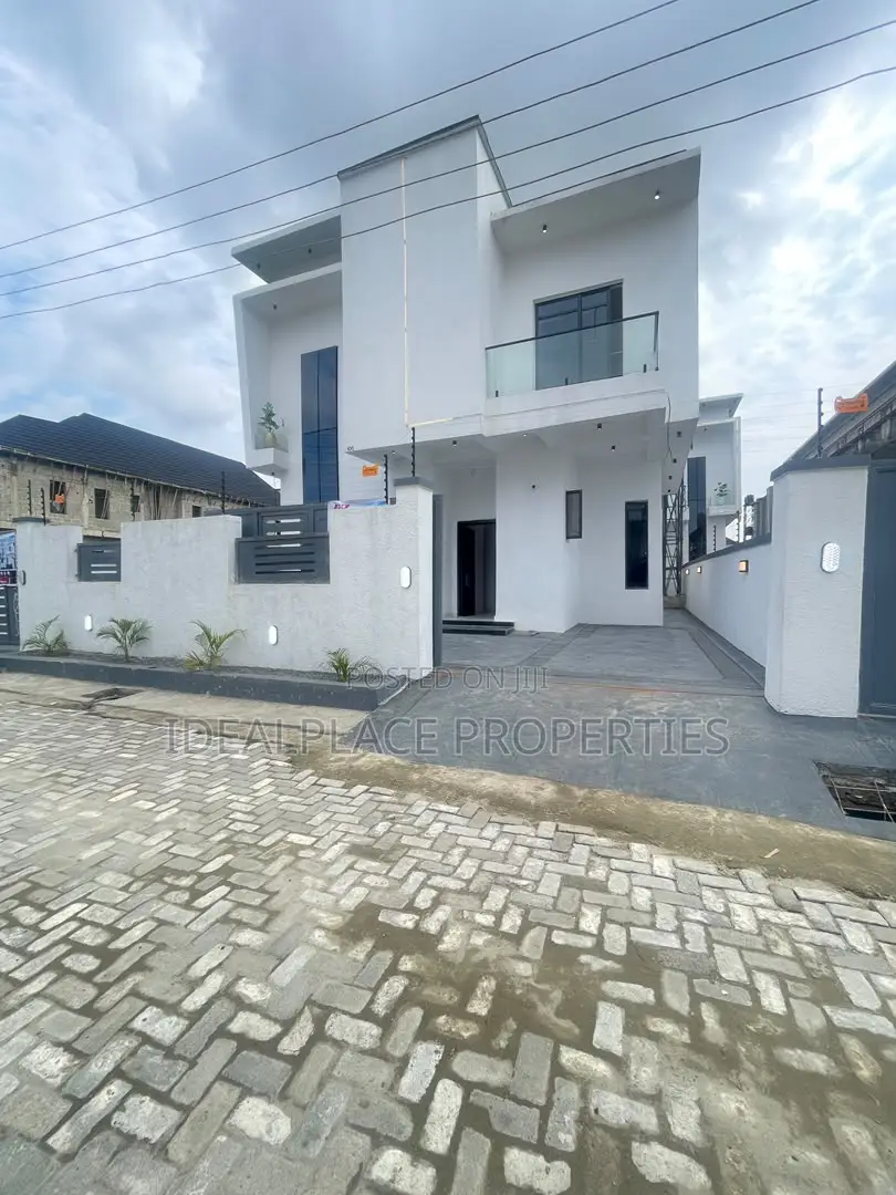 4bdrm Duplex in Sangotedo for sale in Sangotedo