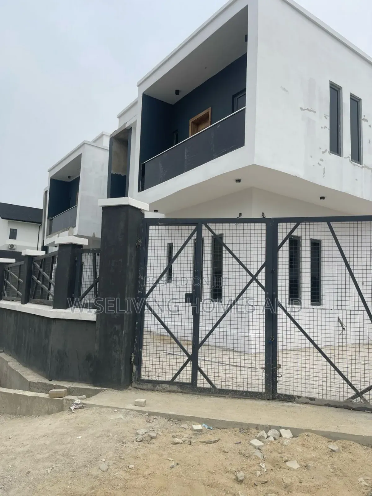 5bdrm Duplex in General Paint, Ajah for sale in Ajah