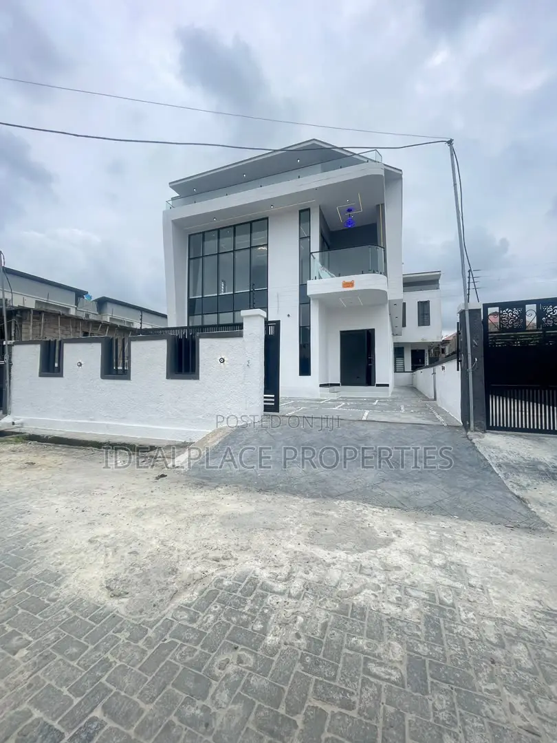 4bdrm Duplex in Sangotedo for sale in Sangotedo