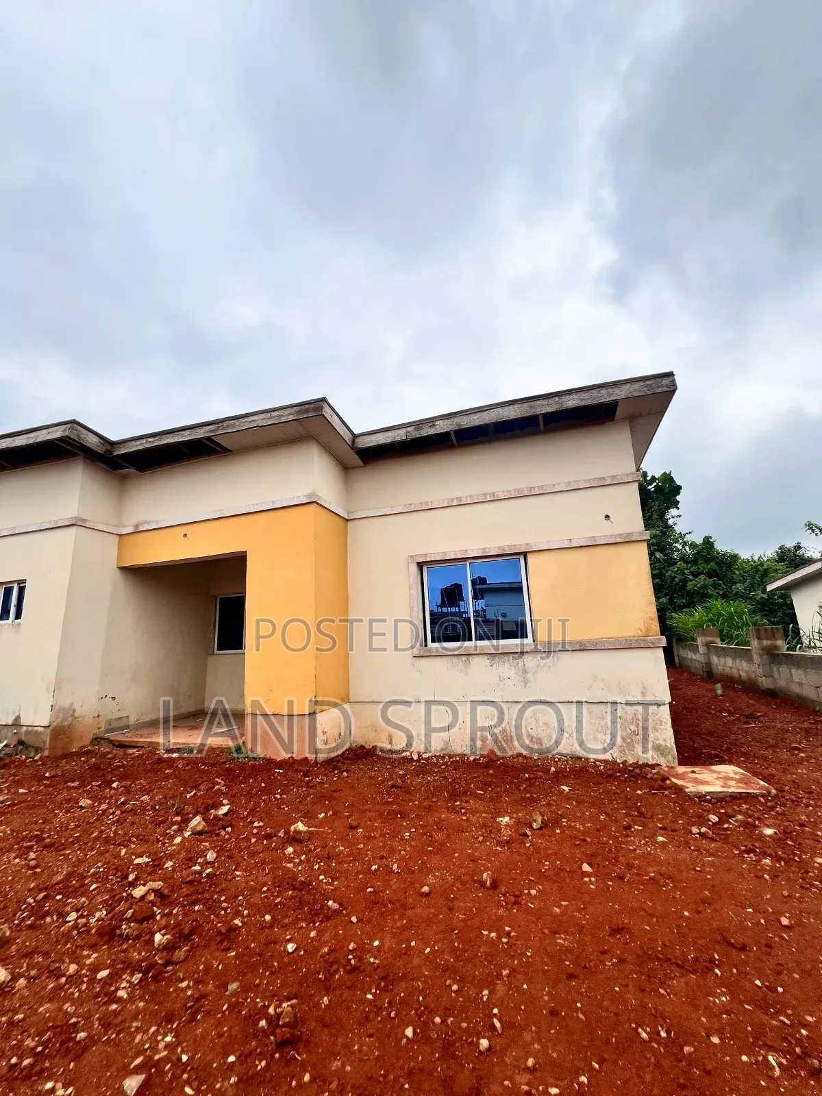 2bdrm Block of Flats in Obafemi-Owode for sale in Obafemi-Owode
