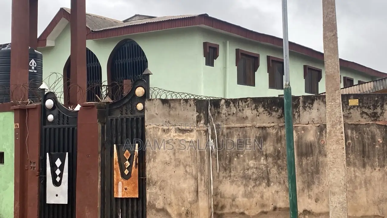 Furnished 3bdrm Block of Flats in Agbado for sale in Agbado