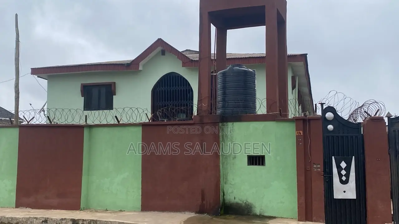 Furnished 3bdrm Block of Flats in Agbado for sale in Agbado