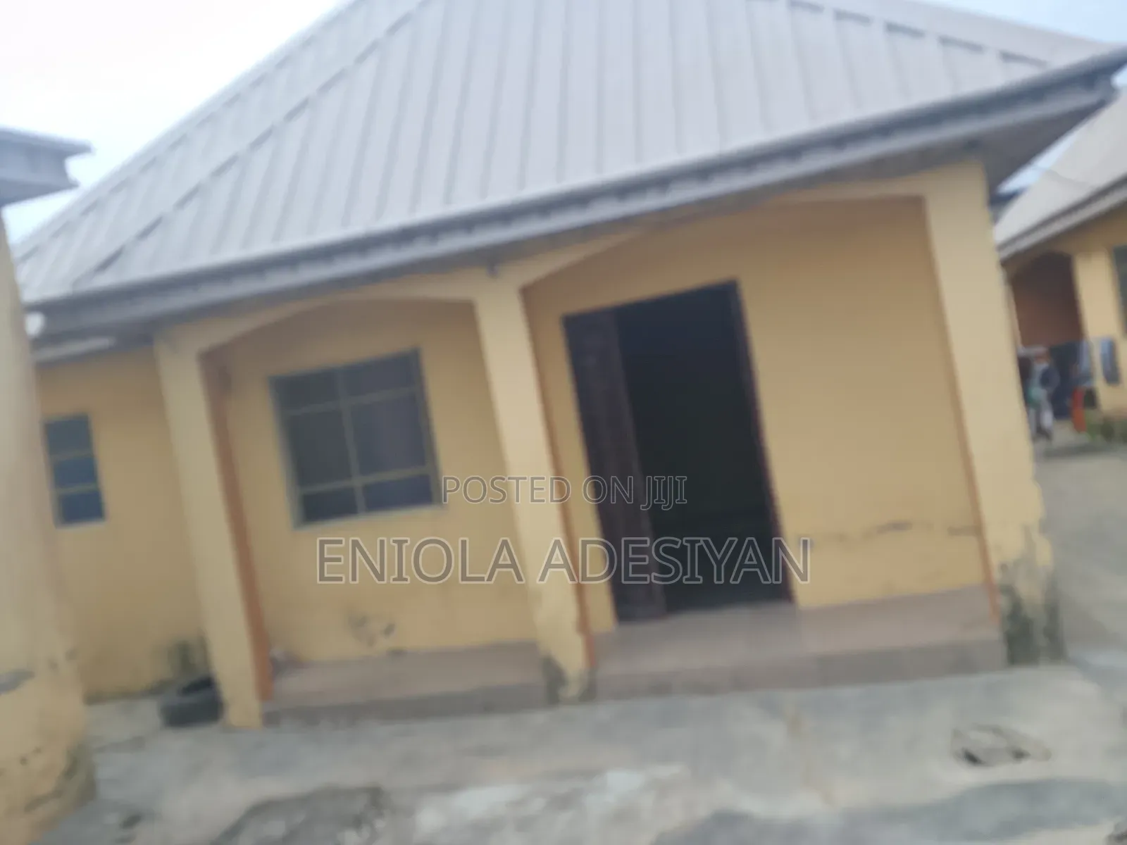 2bdrm Block of Flats in Bomoda Oku Dagota, Igbogbo for rent in Igbogbo