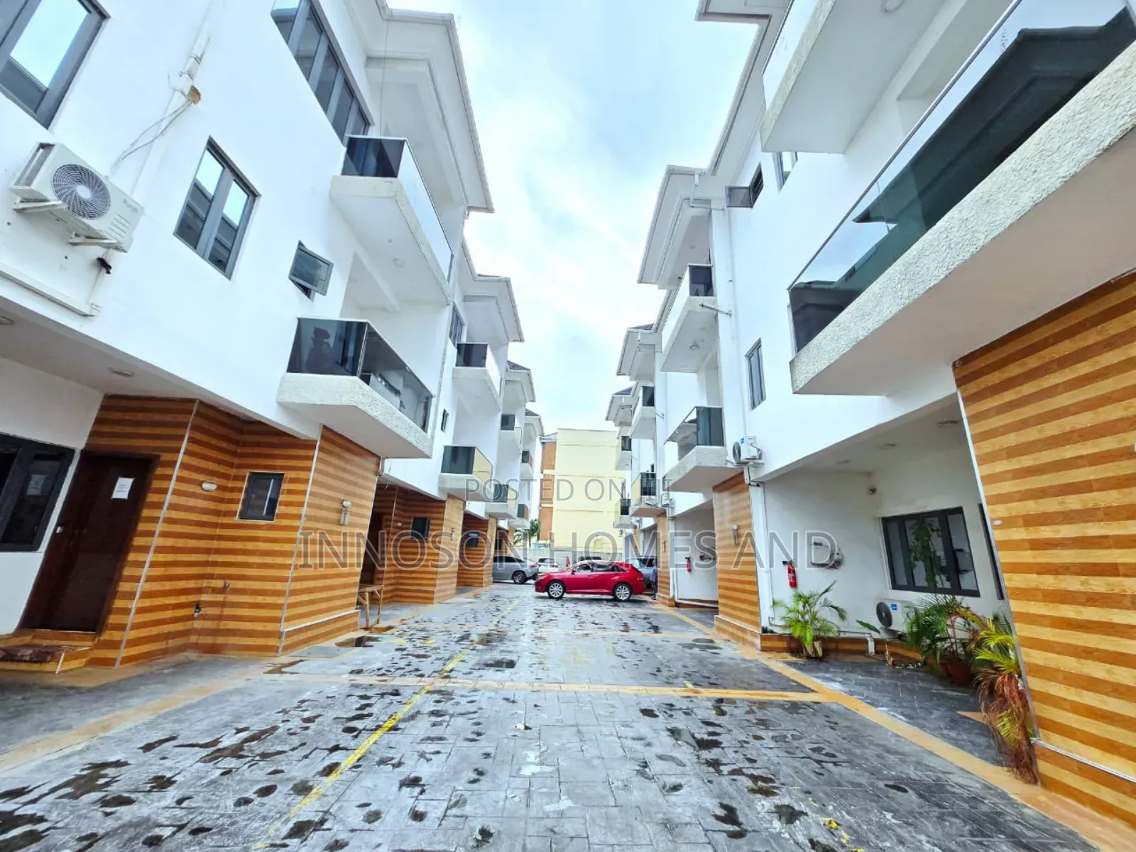 4bdrm Townhouse / Terrace in Ikate for rent in Ikate
