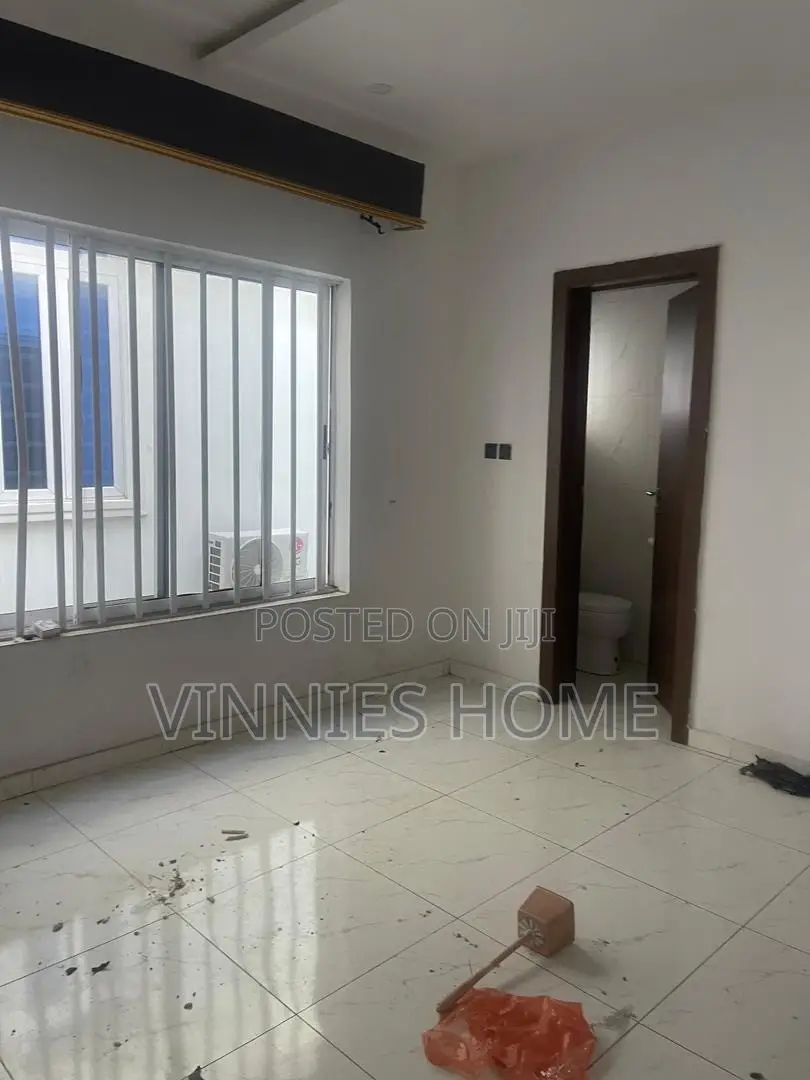 4bdrm Duplex in Oral Estate, Lekki Phase 2 for rent in Lekki Phase 2