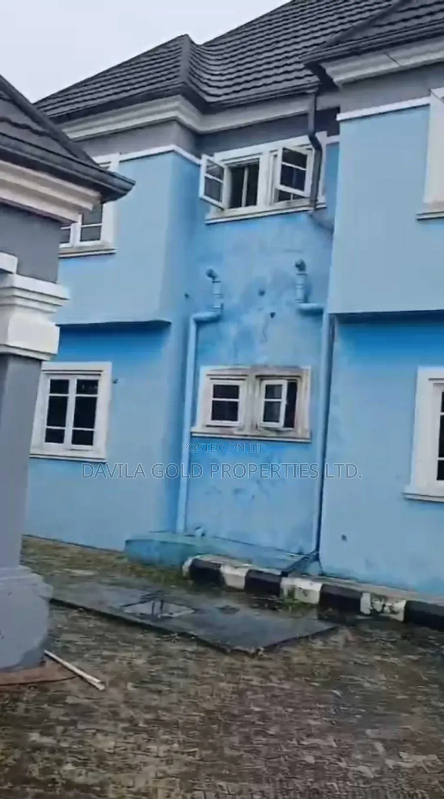 8bdrm Block of Flats in Benin City for sale in Benin City