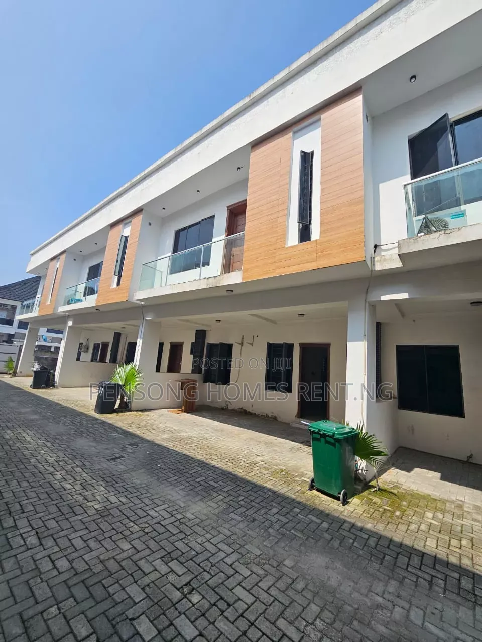3bdrm Duplex in Ikota Gra for rent in Ikota