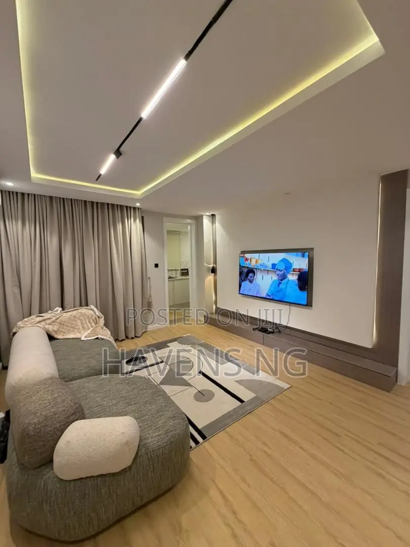 Luxury 1-Bedroom Apartment Lekki Phase 1 in Lekki Phase 1