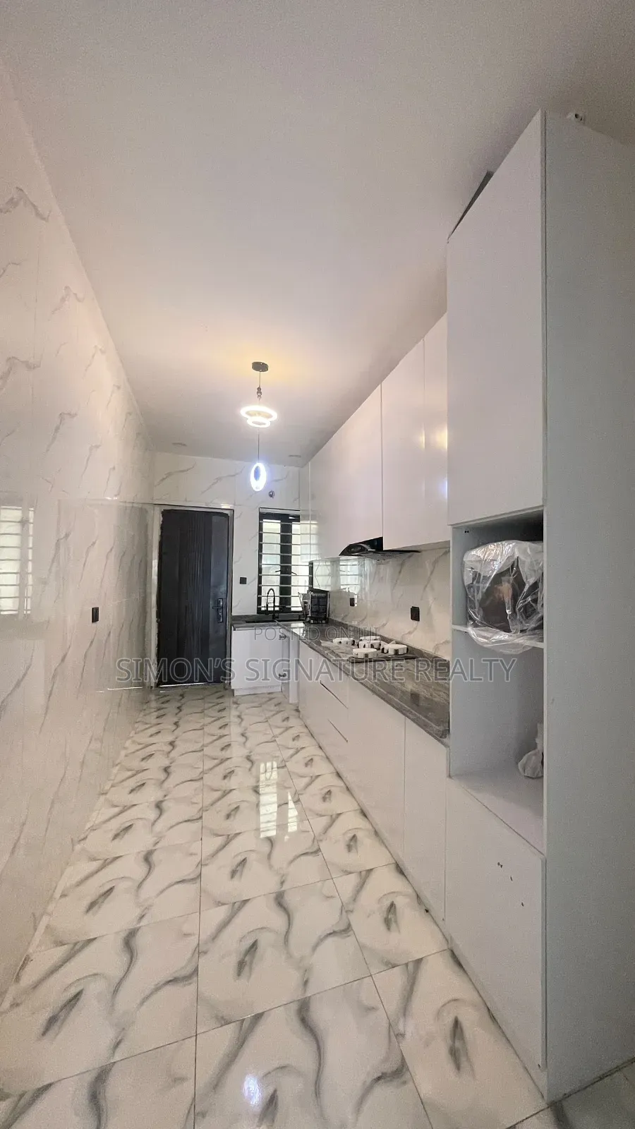 4bdrm Duplex in Ikota for sale in Ikota