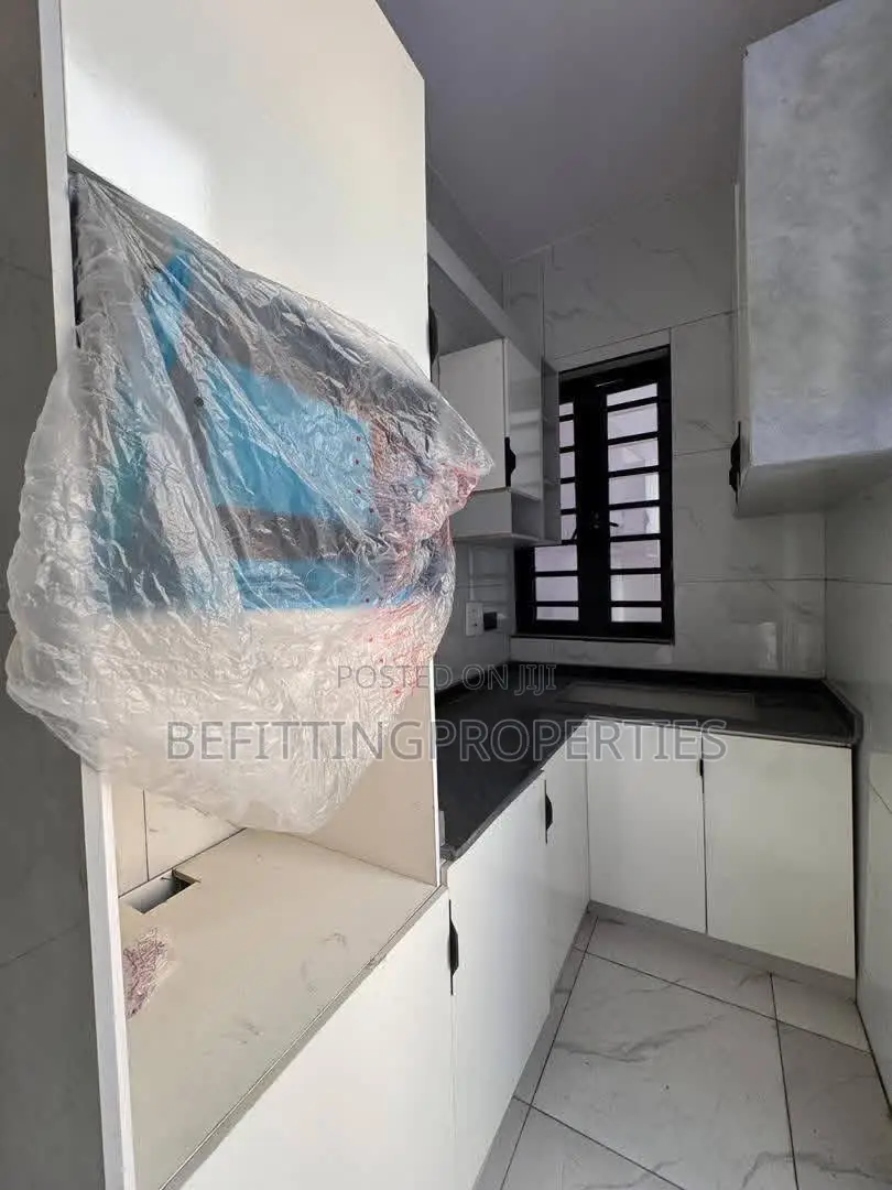 5bdrm Duplex in Lekki for sale in Lekki
