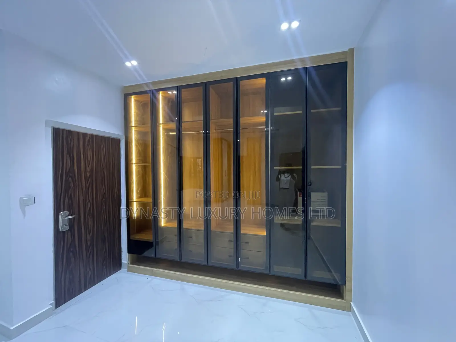 4bdrm Duplex in Wuye for sale in Wuye