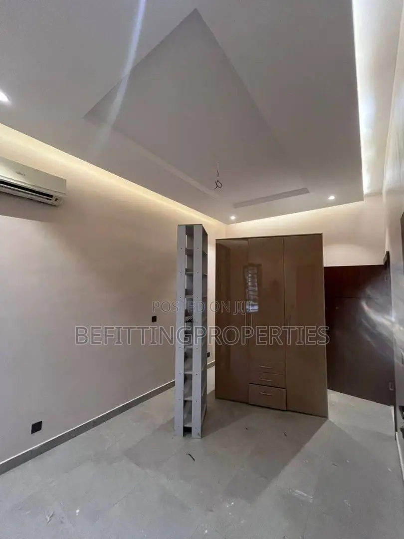 3bdrm Apartment in Gbagada for sale in Gbagada