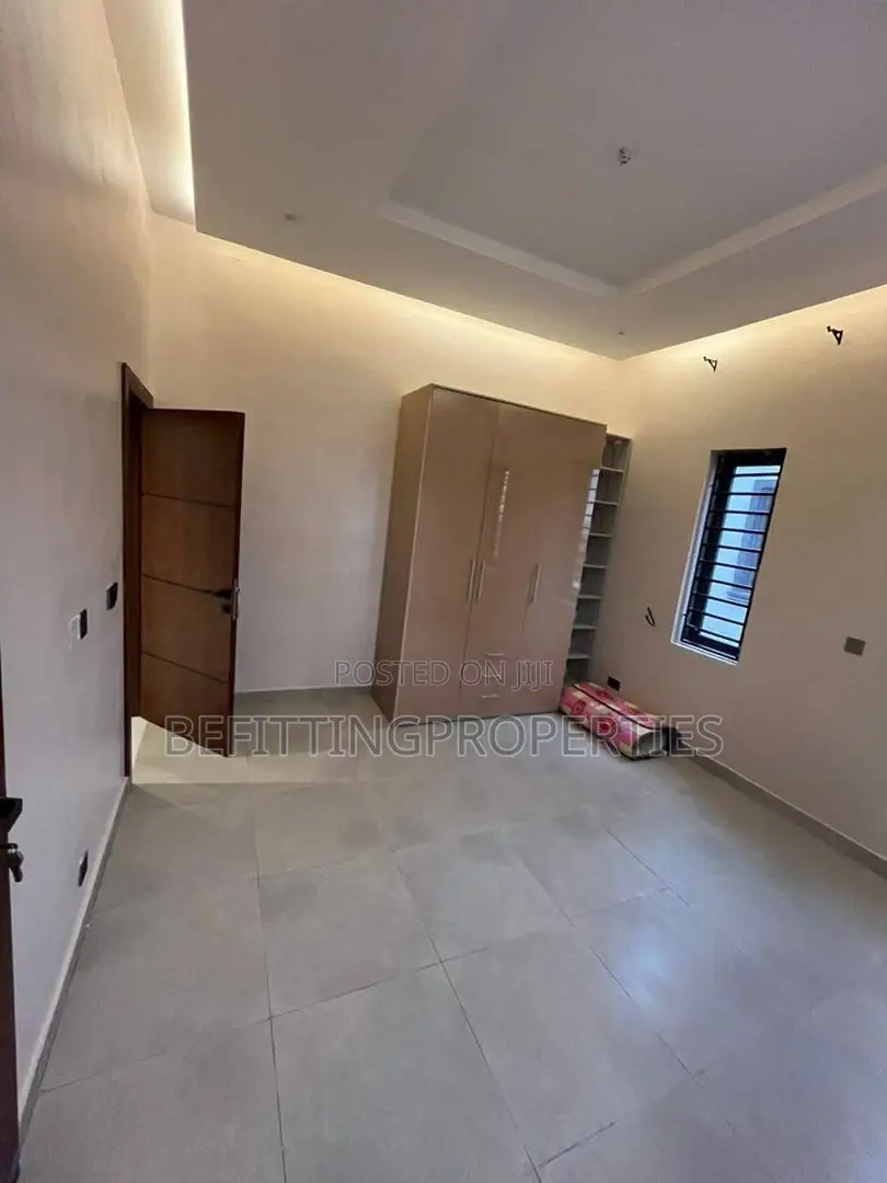 3bdrm Apartment in Gbagada for sale in Gbagada