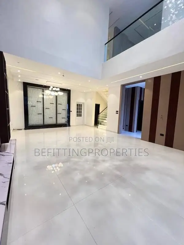 5bdrm House in Lekki for sale in Lekki