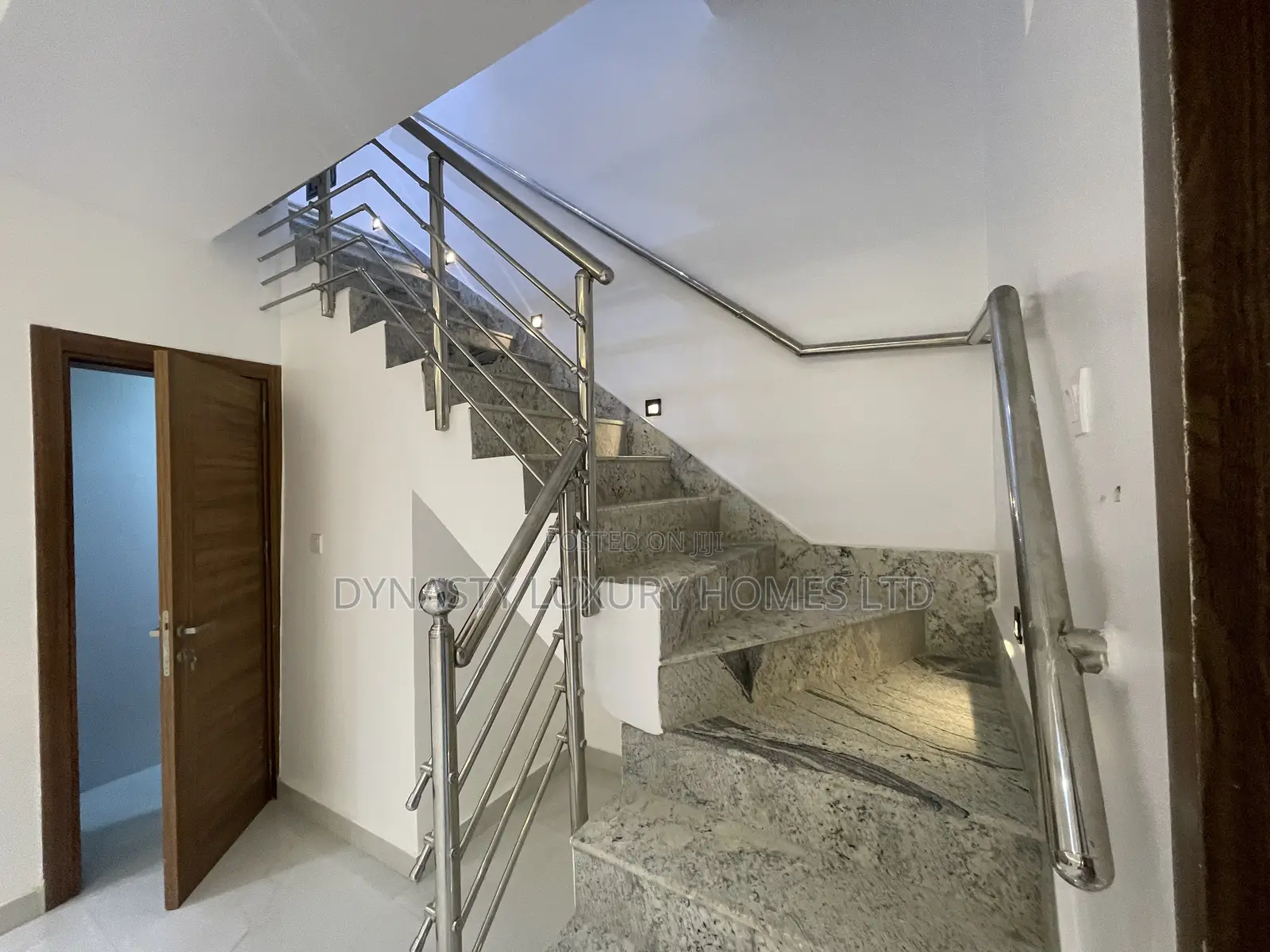 4bdrm Duplex in Wuye for sale in Wuye