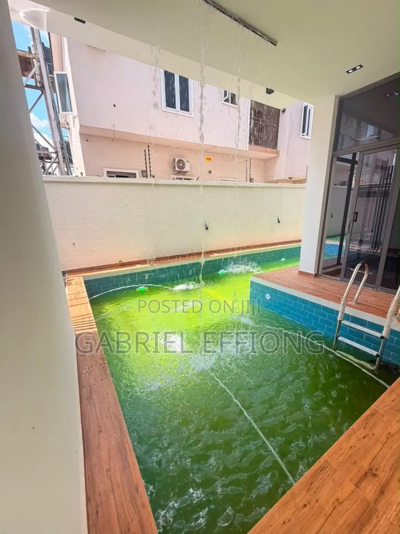 6bdrm Duplex in Apo Resettlement for sale in Apo Resettlement
