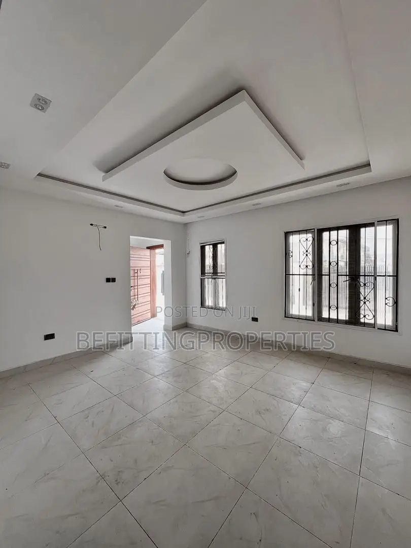 5bdrm Maisonette in Victoria Island for sale in Victoria Island